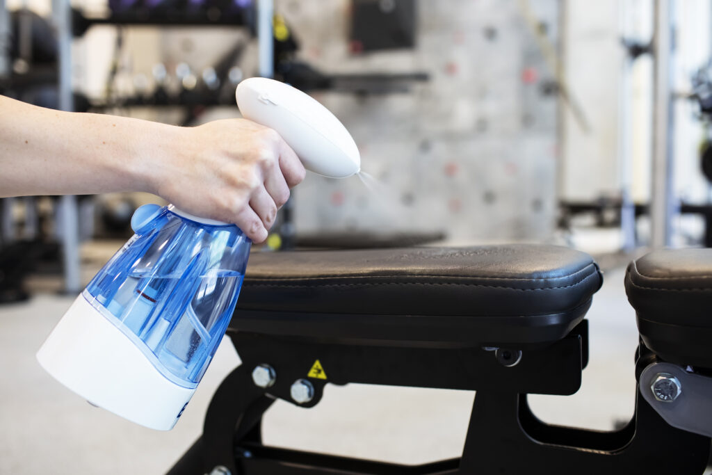 Dezodoryzacja oraz usuwanie bakterii i wirusów z fotela kosmetycznego Dezodoryzacja mjejsca pracy